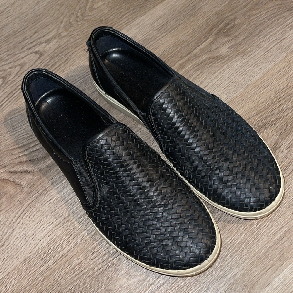 ECCO WOMEN'S comfort  SOFT leather slip on WOVEN shoes 8